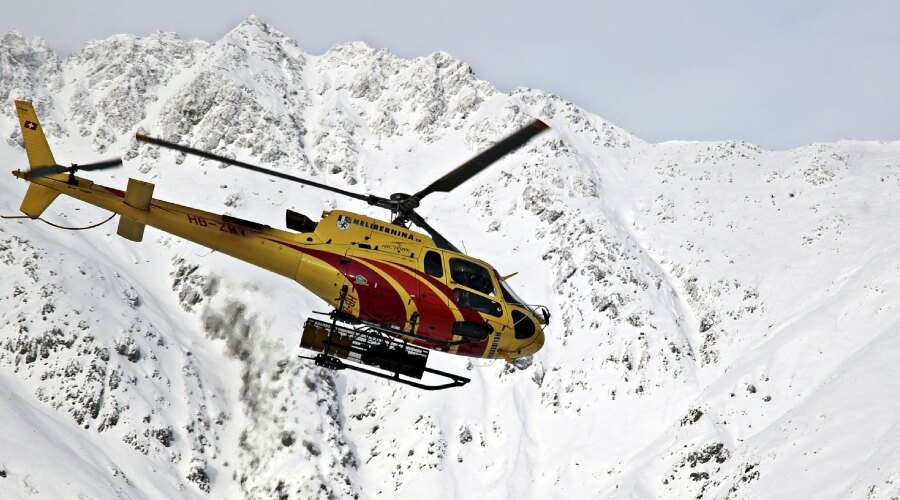 Hegyi mentőszolgálat helikoptere