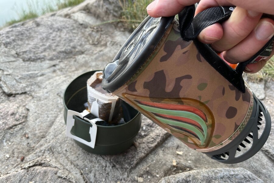 Jetboil Flash vízforralás közben.