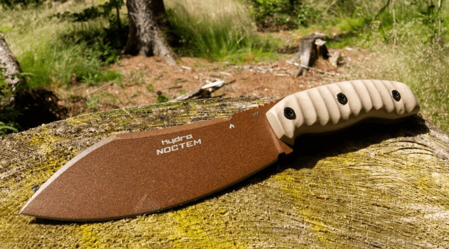 Noctem kés a Hydra Knives-től. Forrás: Rigad.