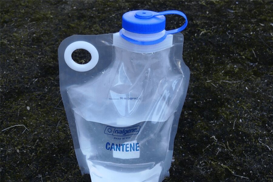 Összecsukható polnima Nalgene. Forrás: Rigad