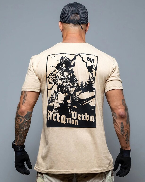 Acta Non Verba Brothers in Arms® póló