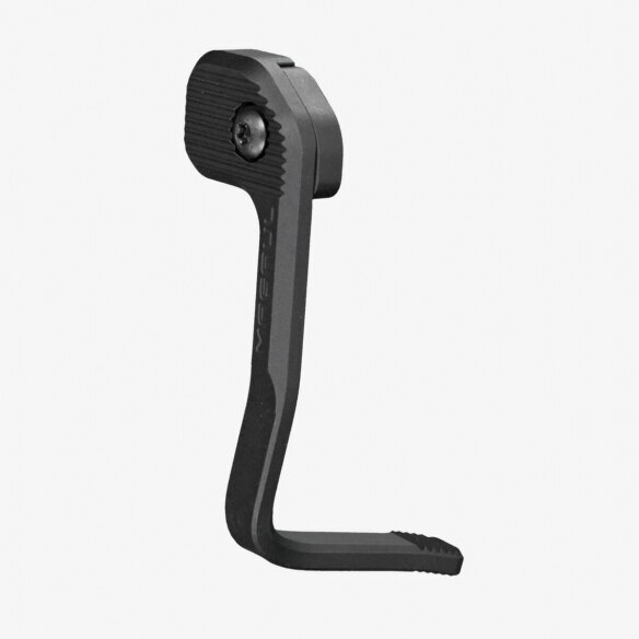 AR15/M4 Magpul® B.A.D. Lever® závárának fogása