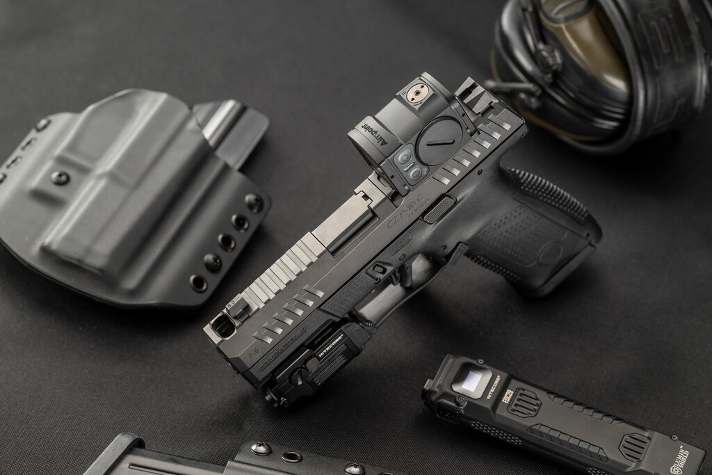 CZ P-10 C PORTED pisztoly / kaliber 9×19 CZUB®