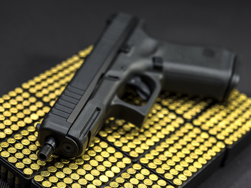 Glock 44 FS pisztoly hangtompító menettel / LR22 kaliber