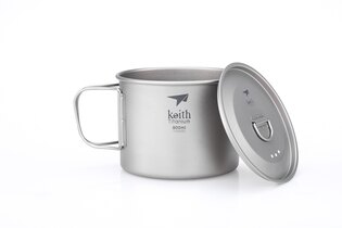 Keith® 900 ml-es titán bögre fedéllel