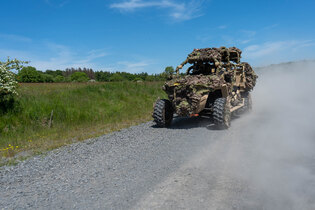 Mobil multispektrális reverzibilis álcázás Polaris MRZR Ghosthood®