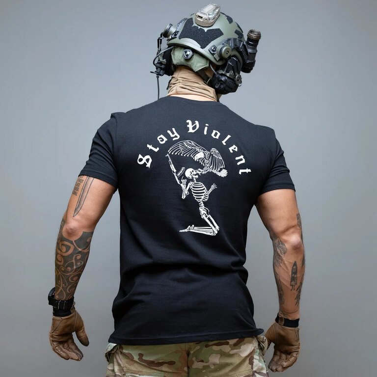 Stay Violent Brothers in Arms® póló